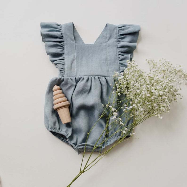 Adorable sleeveless romper – Lightweight linen-cotton blend with 2-button snap gusset and adjustable straps for comfort