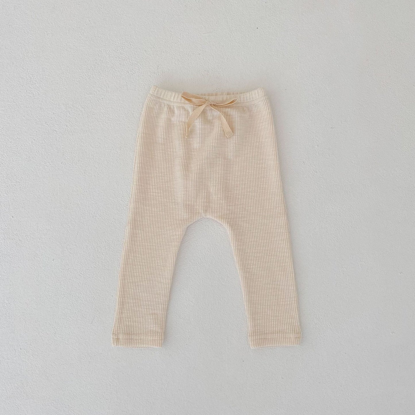 Comfortable and stylish baby pants – High-quality materials for versatile everyday wear