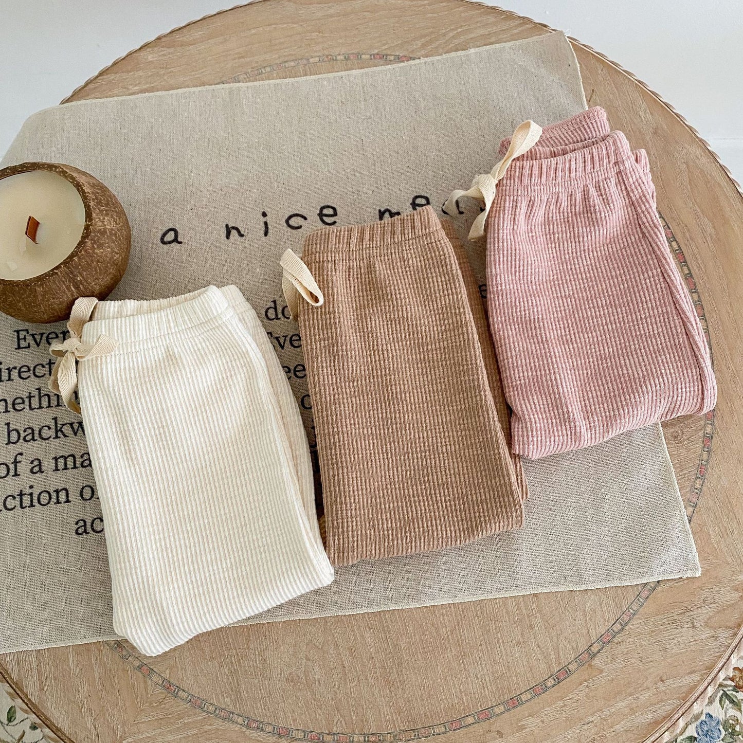 Comfortable and stylish baby pants – High-quality materials for versatile everyday wear