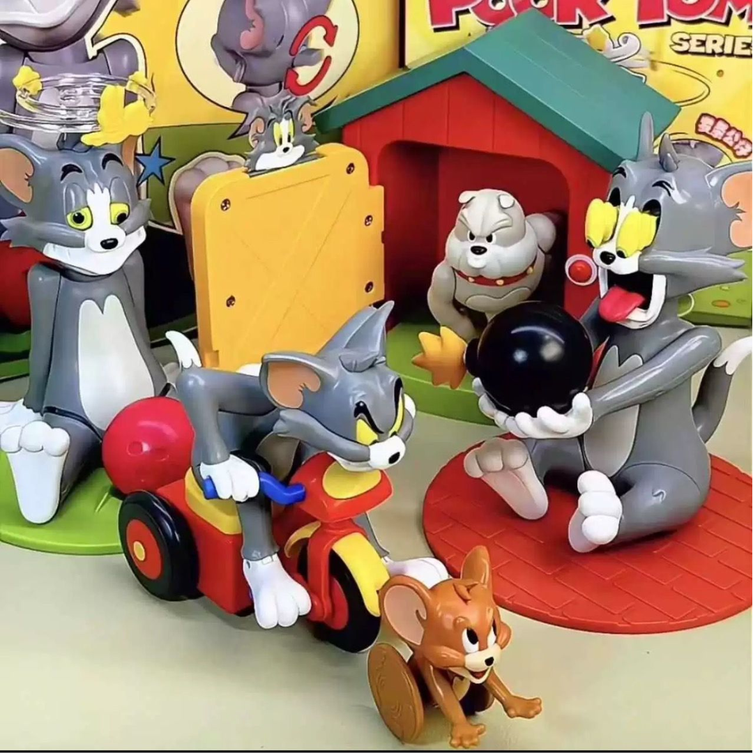 Tom and Jerry collectible action figures - Interactive toys featuring classic cartoon characters in high-quality, vibrant designs. Ideal for kids, collectors, and gift ideas.